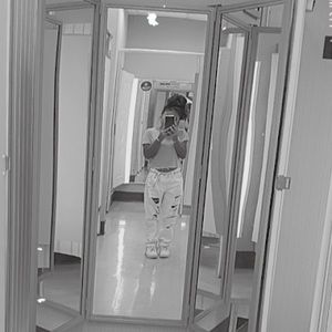 Meet your Posher, Dennise